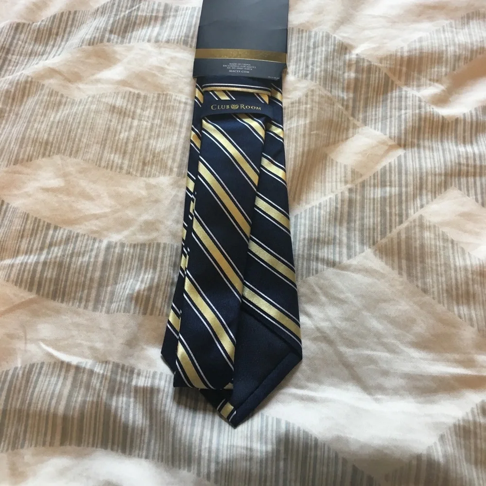 NEW Club Room Striped Tie